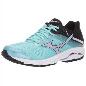 Mizuno Wave Inspire 15 running shoes